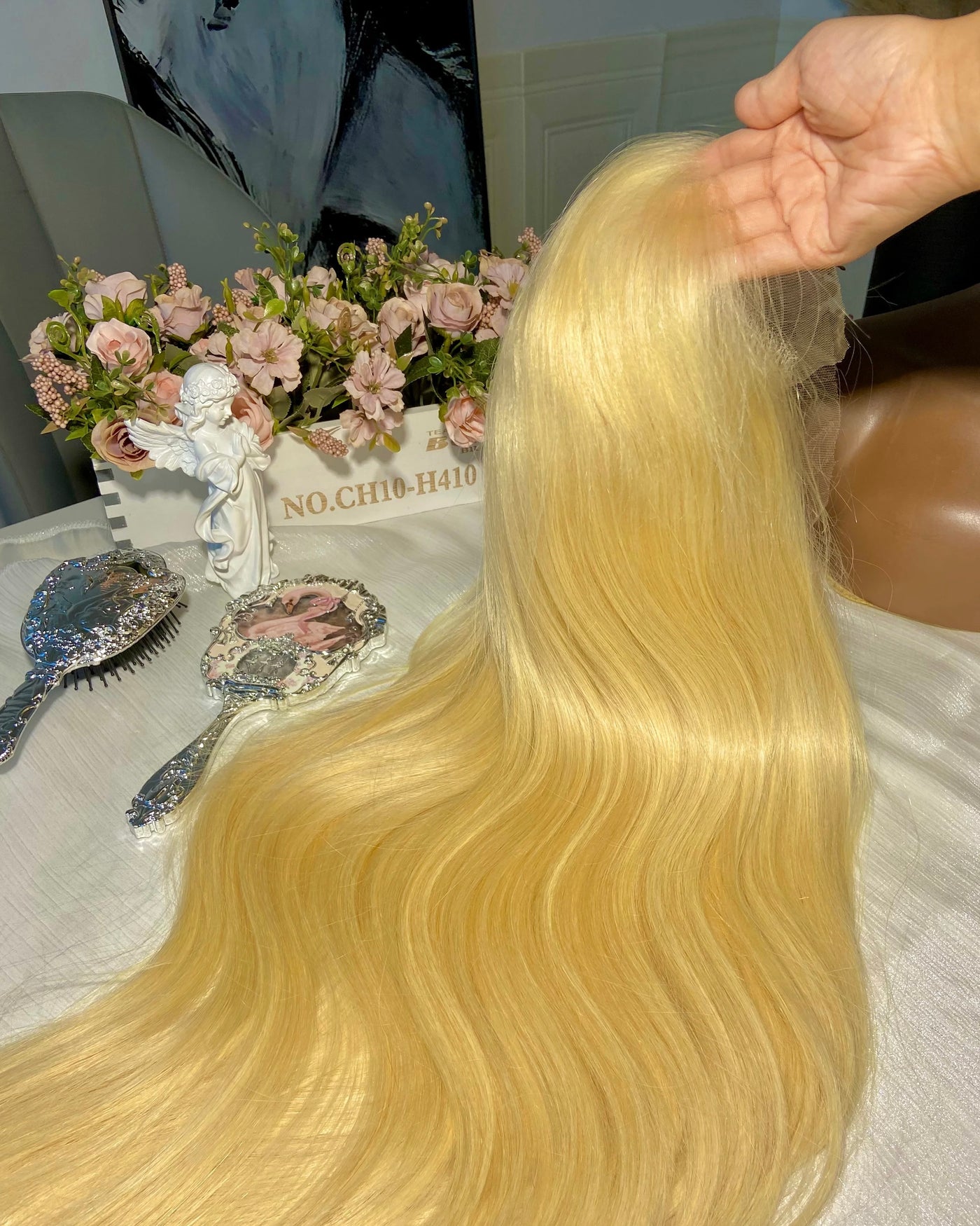 #613 Frontal Straight Lace Wig