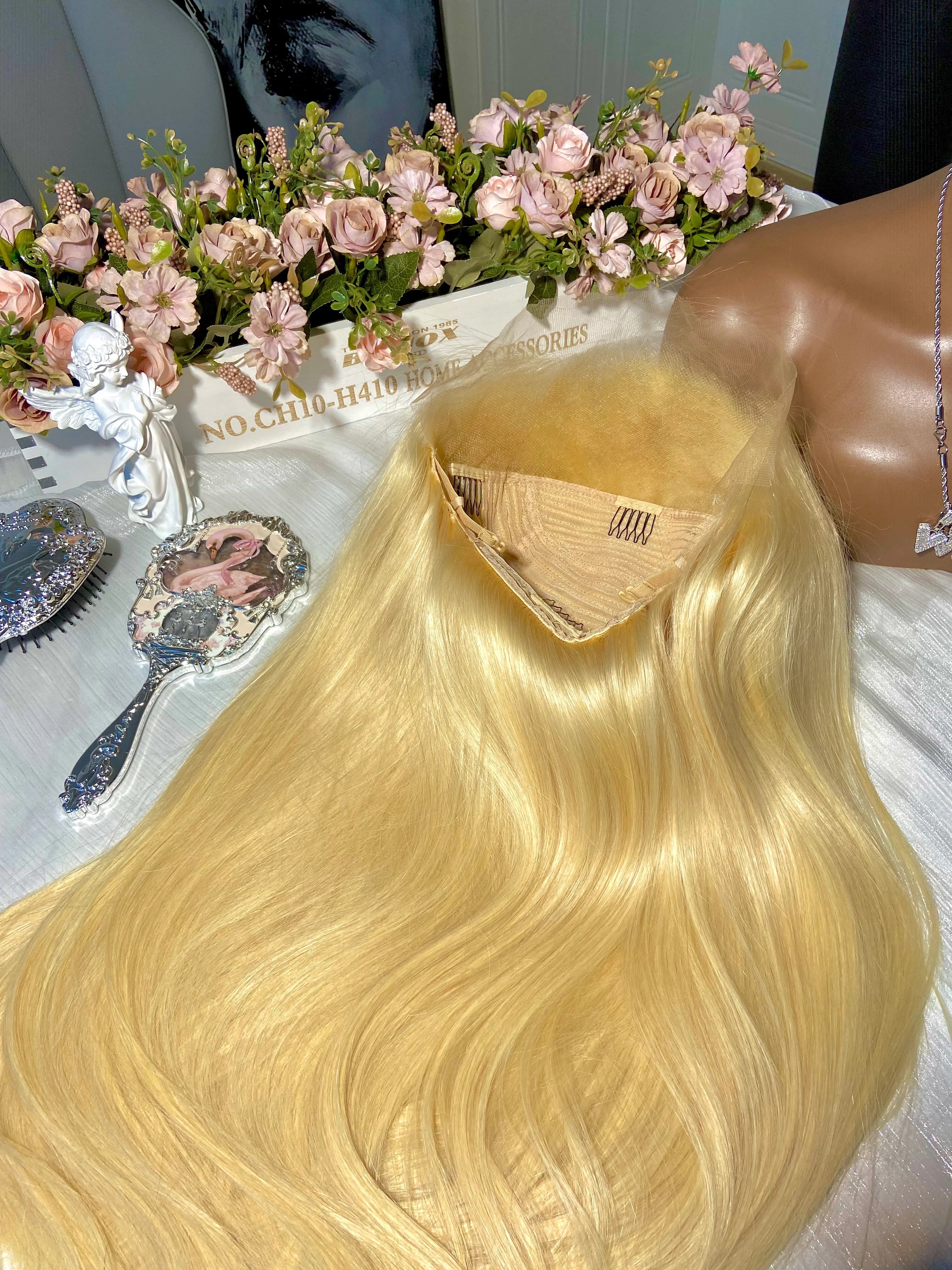 #613 Frontal Straight Lace Wig