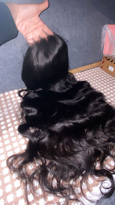 Closure HD Lace Wig With Natural Wavy