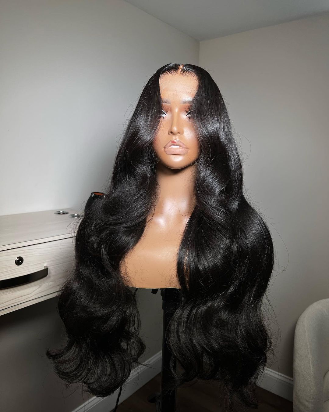 Lace Closure Wavy Natural Black Wig